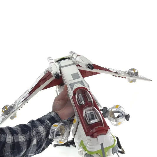 Staredamp Republic Gunship Building Blocks – Perfect for Aspiring Builders